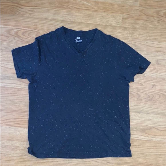 H&M V Neck Tee - Picture 1 of 3